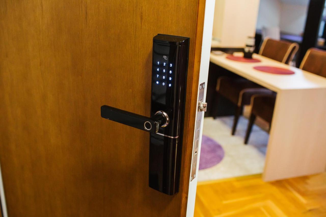 Old Town Flat Apartman Újvidék Kültér fotó