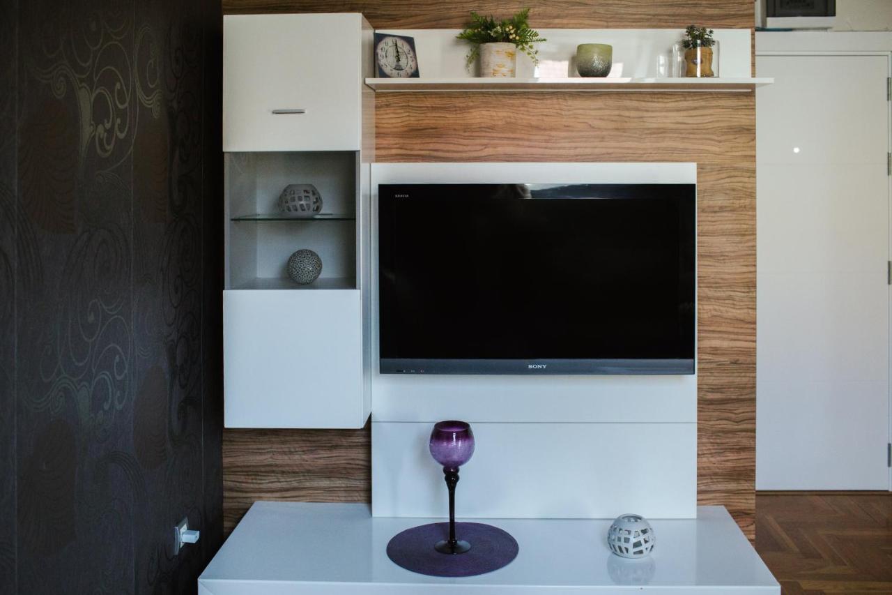 Old Town Flat Apartman Újvidék Kültér fotó